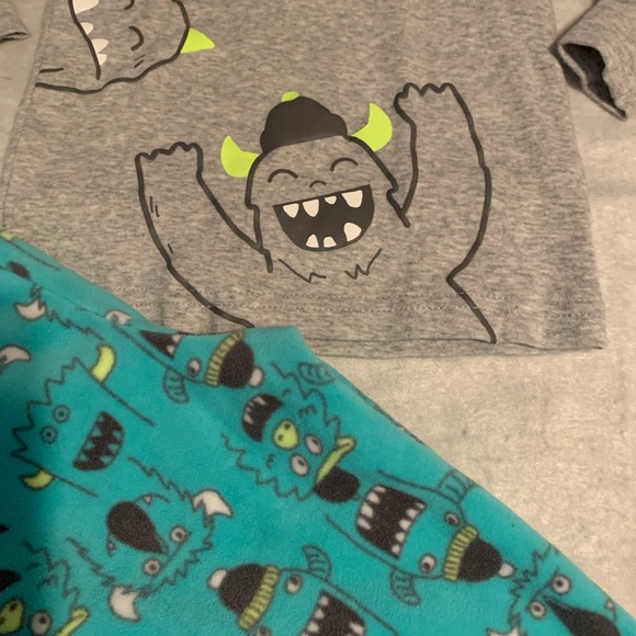 💎Very cute Monster PJ set by Carter💕 - Picture 3 of 6